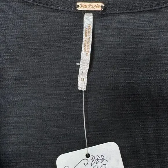 Free People Ellery Puff Sleeve Blouse NWT Black M - Picture 10 of 12